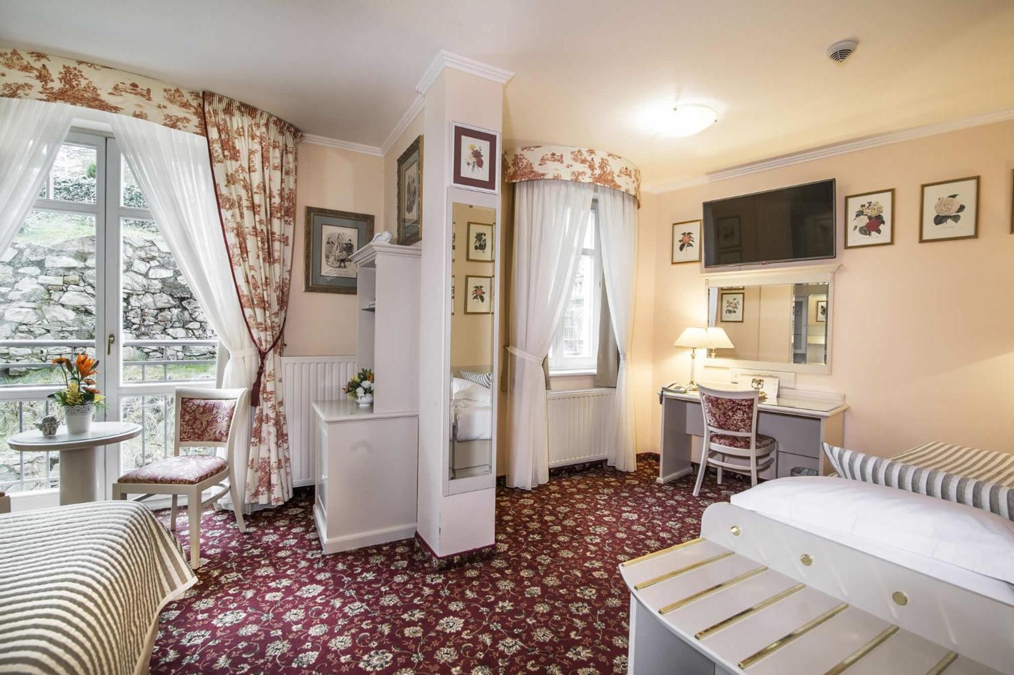 Karlsbad Grande Madonna Hotel Ngoại thất bức ảnh