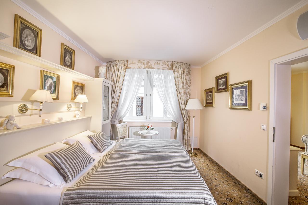 Karlsbad Grande Madonna Hotel Ngoại thất bức ảnh